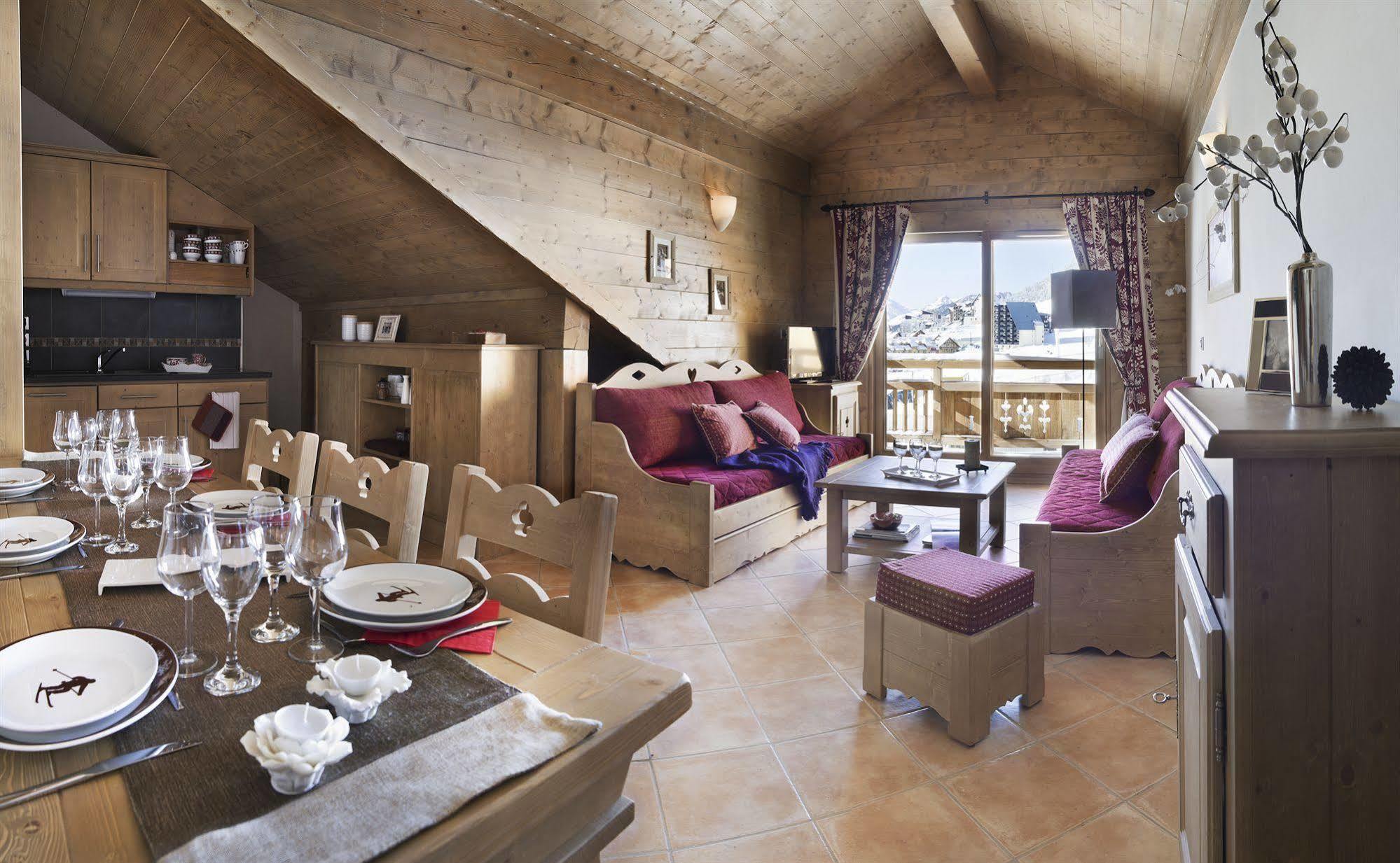 Cgh Residences & Spas Le Chalet Des Dolines Montgenevre Exterior photo