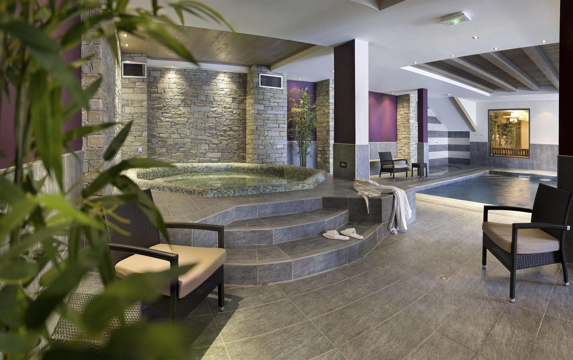Cgh Residences & Spas Le Chalet Des Dolines Montgenevre Exterior photo